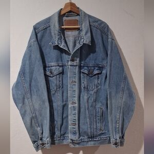 Levis Strauss & Co. Classic Denim Jacket for Men